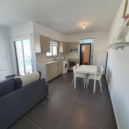 Phaedrus Living: Center Cozy Flat Demetra 102 דירה *