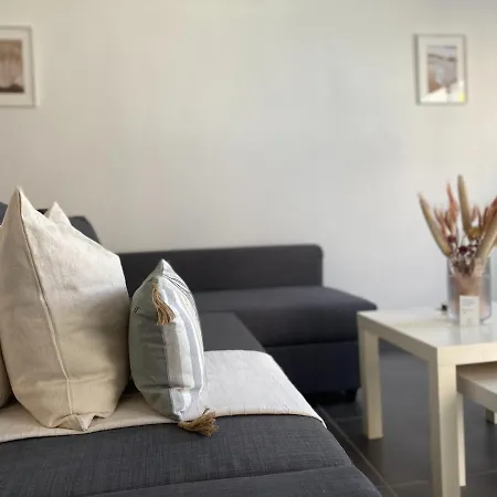 Phaedrus Living: Center Cozy Flat Demetra 102 شقة لارنكا